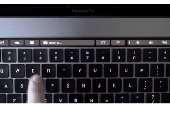 hands-on-macbook-pro-2017-touch-bar